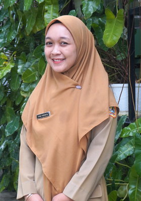 Isna Farah Albana, S.Pd