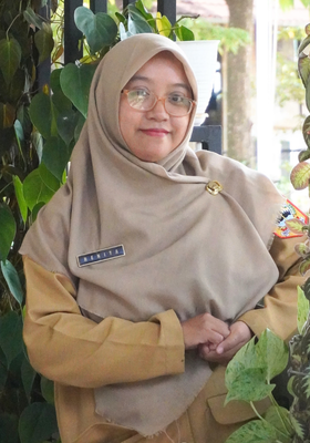 Renita, S.Pd